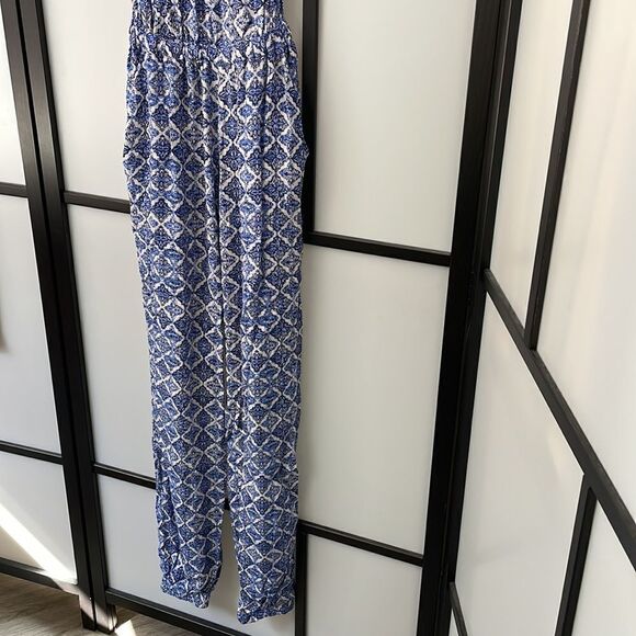 [xs] Halter Tie Top Blue & White Diamond Print Romper w/Pockets | Forever 21 - Picture 5 of 17